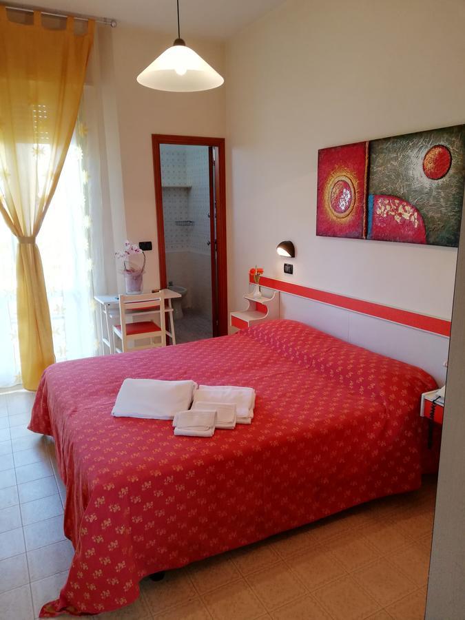 Hotel Devon Rooms & Breakfast تْشيزيناتيكو المظهر الخارجي الصورة